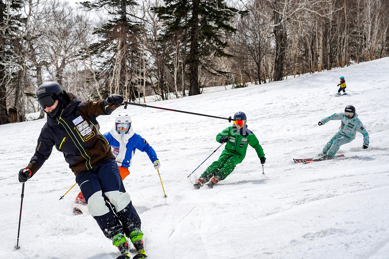 札幌国際スキー場 プロスキーヤー・吉田勝大 presents『M’s Ski Salon感謝祭』 総勢60名超、みんなで楽しく春スキーセッション(^O^)／